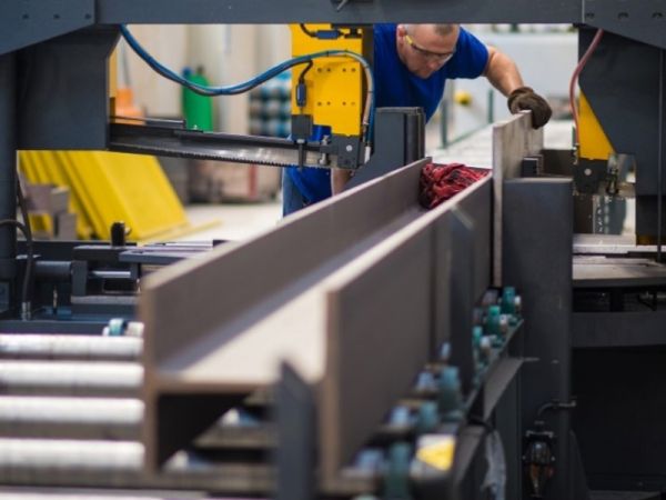 Blades Binding in Structural Steel
