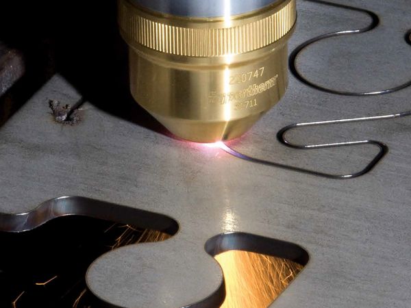 Single Gas or High Definition Plasma Cutting?